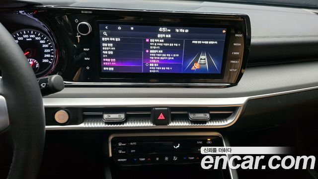Kia K5 2021 — photo 17