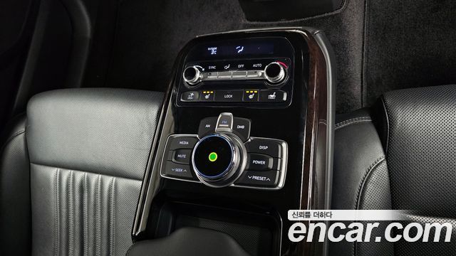 Genesis EQ900 2016 — photo 19