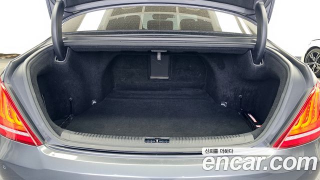 Genesis EQ900 2016 — photo 20