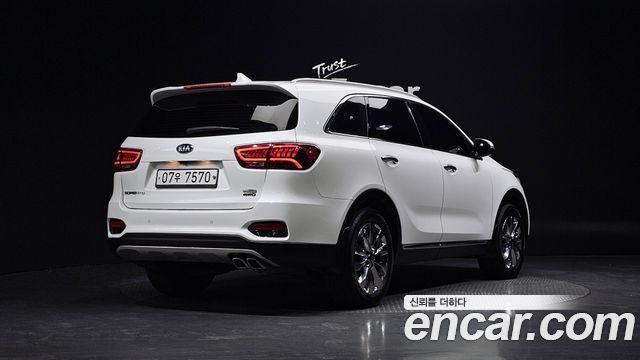 Kia Sorento 2019 — photo 2