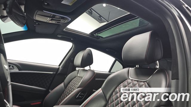 Genesis G70 2019 — photo 16