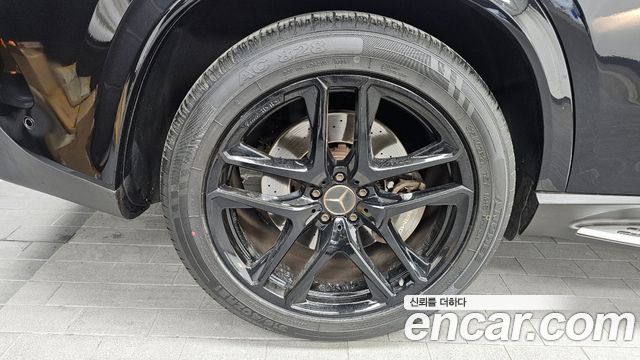 Mercedes-Benz GLE-Class 2022 — photo 5