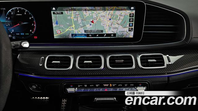 Mercedes-Benz GLE-Class 2022 — photo 14