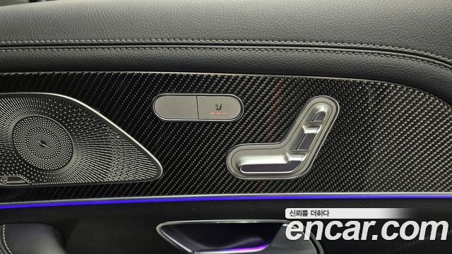Mercedes-Benz GLE-Class 2022 — photo 19