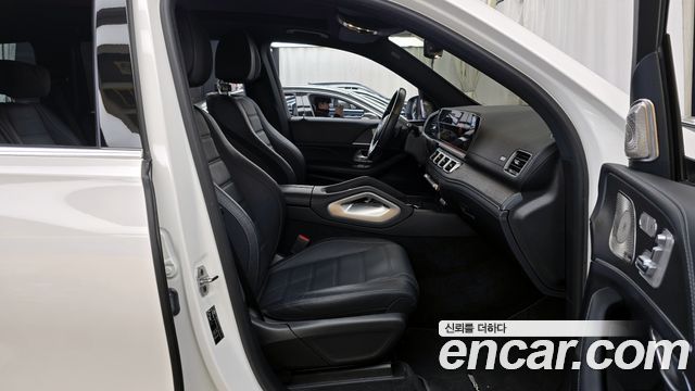 Mercedes-Benz GLS-Class 2022 — photo 11