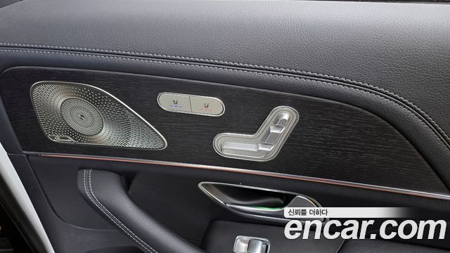 Mercedes-Benz GLS-Class 2022 — photo 19