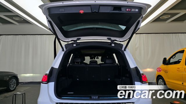 Mercedes-Benz GLS-Class 2022 — photo 20