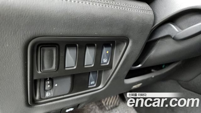 Renault Korea QM6 2021 — photo 16