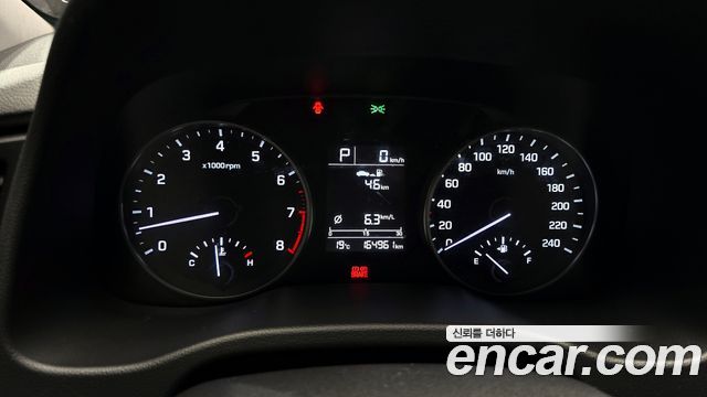 Hyundai AVANTE 2017 — photo 8
