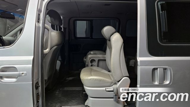Hyundai Starex 2014 — photo 12