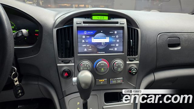 Hyundai Starex 2014 — photo 16