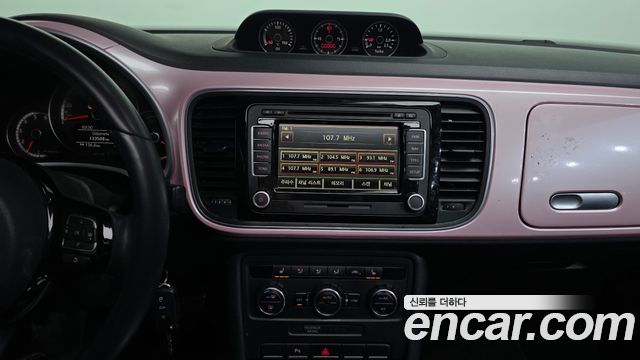 Volkswagen Beatle 2013 — photo 14