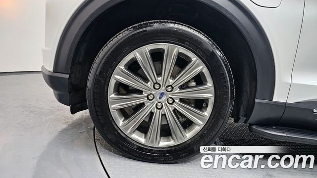 Ford Explorer 2021 — photo 5