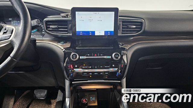 Ford Explorer 2021 — photo 15
