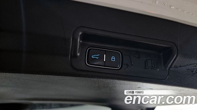 Ford Explorer 2021 — photo 20