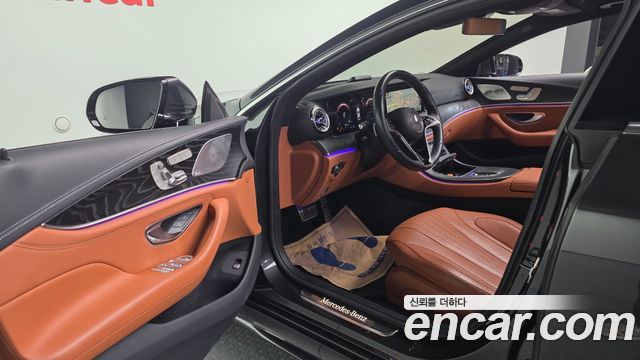 Mercedes-Benz CLS-Class 2022 — photo 10