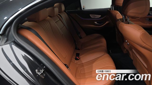 Mercedes-Benz CLS-Class 2022 — photo 12