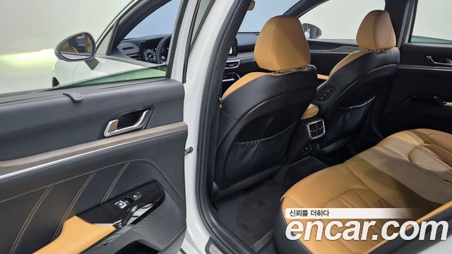 Kia K5 2021 — photo 18