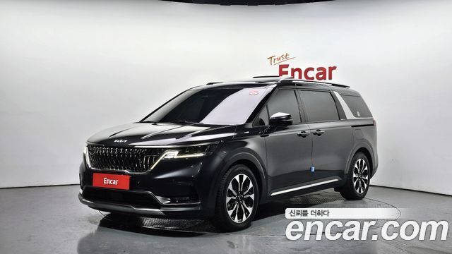 Kia Canival 2023 — photo 1