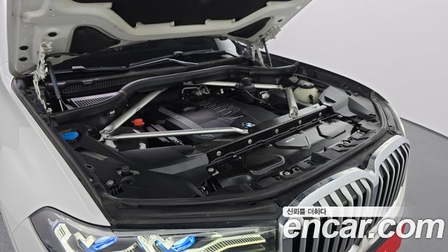 BMW X7 2021 — photo 6