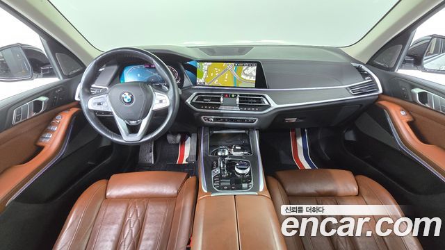 BMW X7 2021 — photo 7