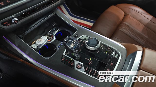 BMW X7 2021 — photo 9