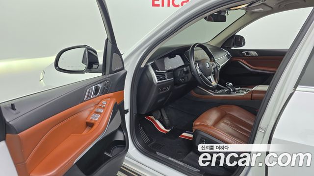 BMW X7 2021 — photo 10