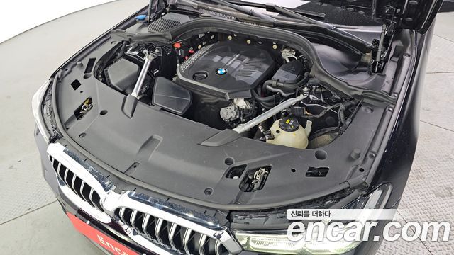BMW Gran Turismo 2023 — photo 6