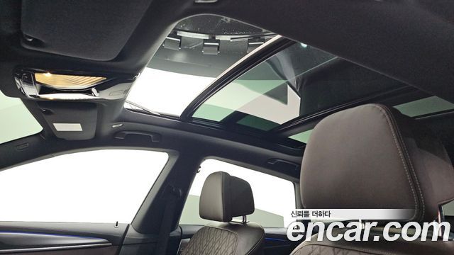 BMW Gran Turismo 2023 — photo 18