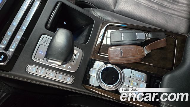 Genesis G90 2019 — photo 9