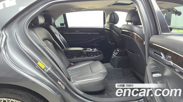 Genesis G90 2019 — photo 12