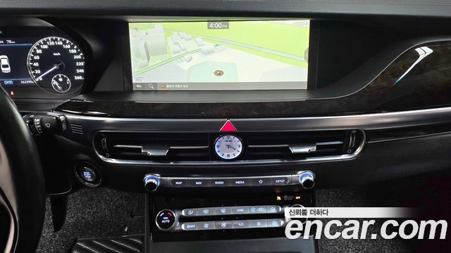 Genesis G90 2019 — photo 14