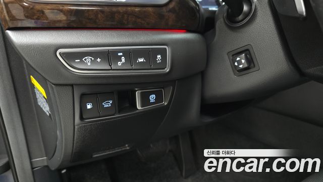Genesis G90 2019 — photo 18