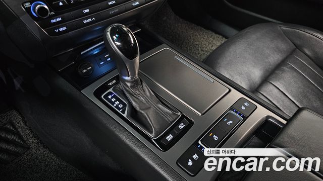 Hyundai Genesis 2016 — photo 9