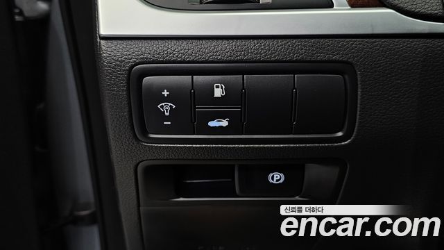 Hyundai Genesis 2016 — photo 14