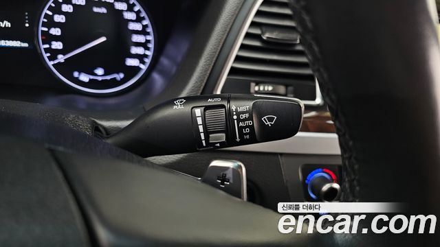 Hyundai Genesis 2016 — photo 16