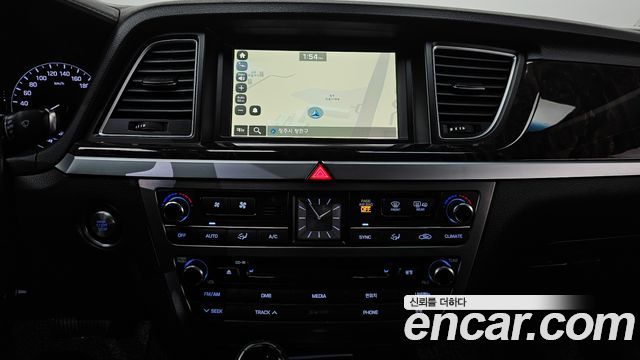 Hyundai Genesis 2016 — photo 17
