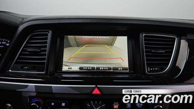 Hyundai Genesis 2016 — photo 18
