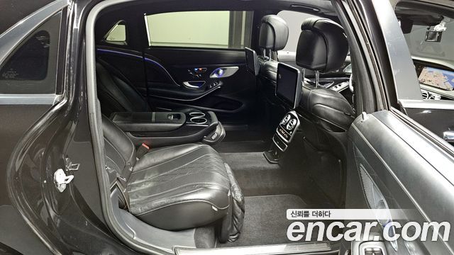 Mercedes-Benz S-Class 2015 — photo 11