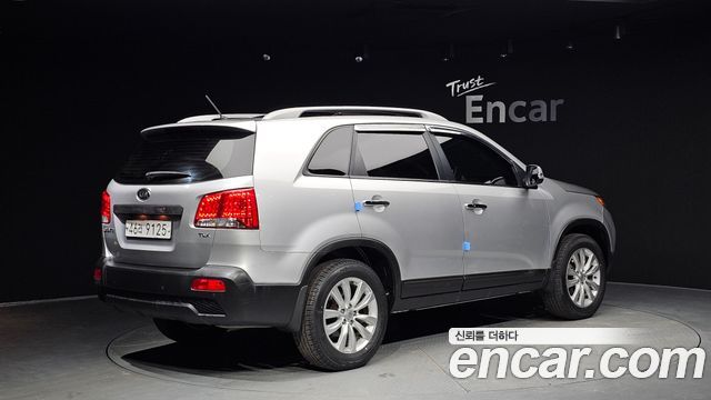 Kia Sorento 2011 — photo 2