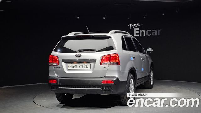 Kia Sorento 2011 — photo 4