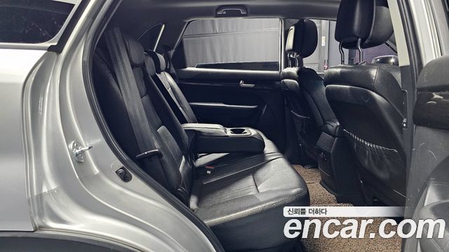 Kia Sorento 2011 — photo 12