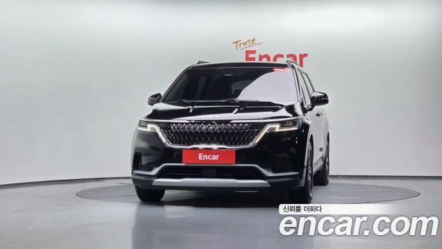 Kia Canival 2023 — photo 3