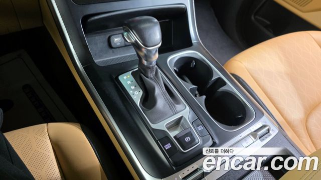 Kia Canival 2023 — photo 9