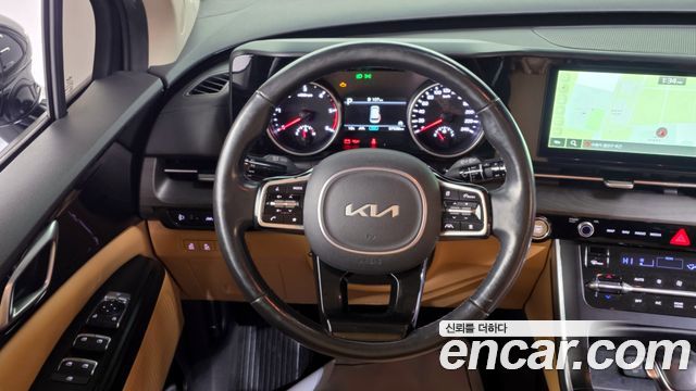 Kia Canival 2023 — photo 13