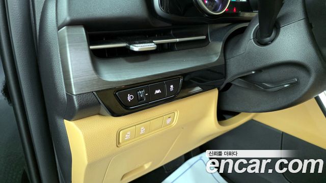 Kia Canival 2023 — photo 17