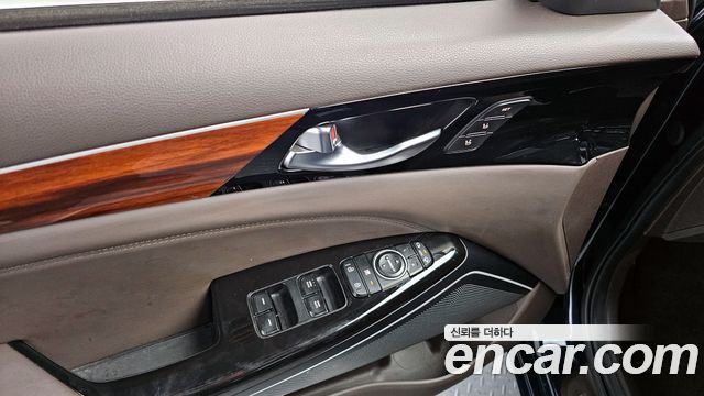 Kia K7 2016 — photo 17
