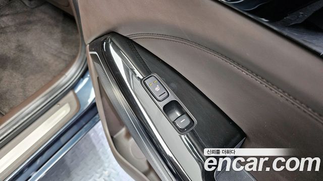Kia K7 2016 — photo 19