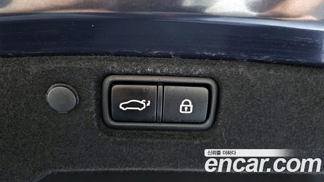 Kia K7 2016 — photo 20
