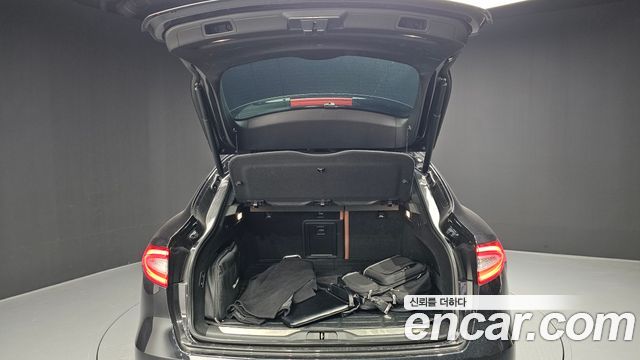 Maserati Levante 2020 — photo 20